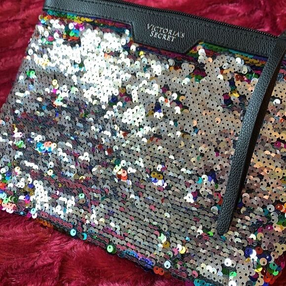 Victoria’s Secret Sequin Mermaid Rainbow Clutch New - Picture 3 of 5